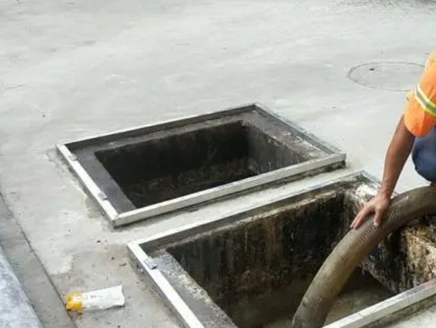 新兴化粪池清理